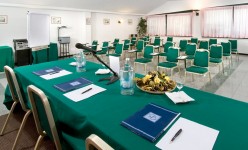 hotel Cattolica sala meeting