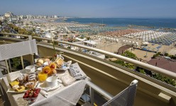 Vacanza in Hotel con vista sul mare