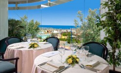 Offerte Hotel Cattolica ristorante vista mare